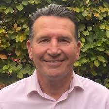 Paul Shand's Instagram, Twitter & Facebook