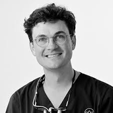 Dentist and oral surgeon Dr. Maximilian Blume