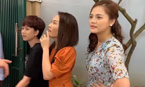 Cô hai anh thư xinh đẹp, sắc sảo, thực dụng; Diá»n Vien Vá» Nha Ä'i Con Chia Sáº» Ká»· Niá»m Kho Quen Khi Quay Phim Giá»¯a Luc Cáº£ NÆ°á»c Cach Ly