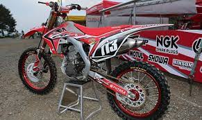 Japan Spy Photos 2014 Honda Crf250r Honda Dirt Bike Honda Powersports Transworld Motocross