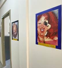 ¿buscas una caricatura online para hacer un regalo?¿quieres una caricatura para perfil en tus redes sociales? Centro Pop De Volta Redonda Recebe Exposicao De Caricaturas Volta Redonda O Dia