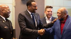 Atlanta mayor Andre Dickens announces $200M investment in affordable housing