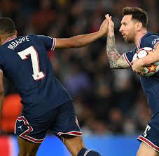 Transvestit entwendet spieler 200 euro. Paris St Germain Welt