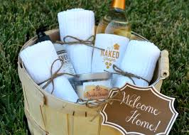 Moving day housewarming gift basket diy: Creative Housewarming Gift Ideas Happy Go Lucky