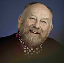 Jun 06, 2021 · kurt westergaard mener, at interviewet er udtryk for, at mohamed geele er intolerant, når det kommer til kritik af hans religion. Kurt Westergaard Welt