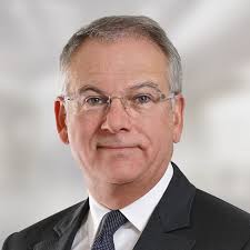 Daniel Royle, Global