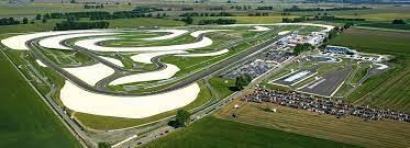 Štart fia cez d2 omv maxxmotion veľká cena sr #slovakiaring #fiacezd2 #formula #omvmaxxmotion #racestart #circuitracing. Slovakiaring Slovakia Ring Hotel Orchidea Slowakei