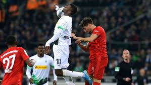 Bayern pushed up to chase the win in stoppage time and was caught out by a gladbach counter. Monchengladbach 2 1 Bayern Report Ratings And Reaction As Late Drama Sees Die Roten Slip To Sixth 90min