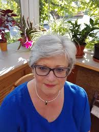 Sterbebegleitung in Zeiten von Corona: Worte statt Berührungen