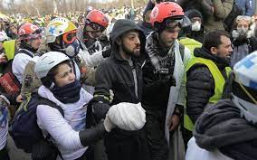 To mp3, mp4 in hd quality. Gilets Jaunes Information Judiciaire Ouverte Apres La Main Arrachee A Paris Le Parisien