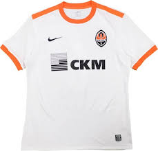 Shakhtar donetsk sign manor solomon from maccabi petach tikva for €6 million on a 4 year bvb and shakhtar donetsk both interested in pedrinho, bvb has the preference of the player and a deal. Shakhtar Donetsk 2009 10 Auswarts Trikot