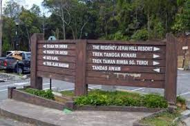 Aku buktikan chorus kuukir namamu di awang gunung jerai disaksikan laut daun nyiur melambai jauh pandangan permai di. Gunung Jerai Menarikdi Com