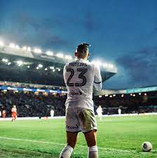 Leeds united midfielder signs new deal (англ.). Kalvin Phillips Yorkshire Pirlo Kalvin Phillips Im Portrat Cavanis Friseur