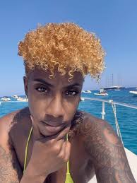 Currently somewhere between Sicily and cloud nine 🛥️☀️ Aperol in hand,  worries left