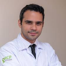 Cirurgiões oncológicos da rede Golden Cross: Marque Sua Consulta