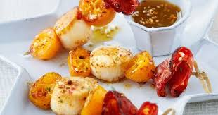 Mini Brochettes De Saint Jacques Aux Kumquats Et Au Chorizo Brochette Saint Jacques Cuisine Et Vin Recettes De Cuisine