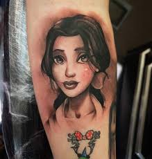Ring the Belle! Super red cheek due to a scar.. Swipe for healed Snow White  ? . . . . . . . ⋆ Studio XIII Gallery