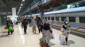 Cerita Pemudik Di Stasiun Senen Soal Rapid Test Hingga Protokol Kesehatan Di Ka