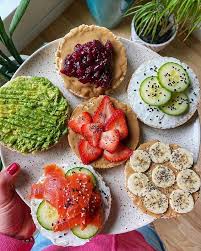 Carolina prato, con más de veinte años de experiencia en el ámbito de la salud y la preparación física, trabaja en los mejores centros de madrid y es una de las entrenadoras personales. Victoria Hernandez Marti Gaaiav Fotos Y Videos De Instagram Healthy Snacks Recipes Pretty Food Aesthetic Food