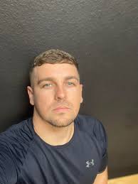 I beg you guys. Please fhotshop me and my fat boss fighting. It needs to  happen. Me vs boss. The ultimate showdown. PS Please let me win.