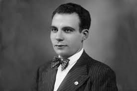 Por qué le dieron un tiro en la nuca al maestro? (A propósito de la  película El maestro que prometió el mar)