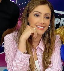 Vivir haciendo lo que NO quieres es como vivir siendo lo que No eres✨ Que  privilegio seguir en el camino haciendo lo que me apasiona y cada día con  un mayor compromiso