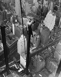 Steelworker Carl Russell Waves For The Camera While Working On The 88th Floor Of The Empire State Building Nyc 1931 634x801 Nyc Construction Steel Worker Old Photos