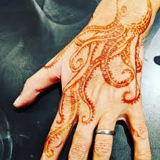 He E In Henna Octopus Henna Tattoo Hand Goodtimeswitholdfriends 8 9 Olohanafoundation Hand Tattoos Henna Tattoo Kit Small Henna Tattoos