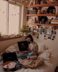 Beautiful room ideas aesthetic vintage | home design. 38 Modern Retro Vintage Style Bedroom Ideas Cool Dorm Rooms Cool Dorm Dorm Room Decor