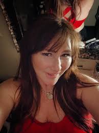 Getting back to some country roots lately…Nashville state of mind  ..childhood memories ..& the early days of Tiffany world ..sometimes it's  good just to sit & reflect, embrace, enjoy, & be grateful