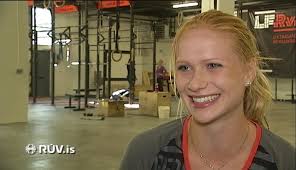 Annie Mist keppir fyrir New York