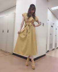 instagram 上的 大島麻衣 mai oshima nhk ガッテンの衣装です titivatejp のワンピース 最近は黄色の気分なので 衣装も黄色をチョイス titivate nhk ガッテン styling ワンピース fashion shirt dress dresses