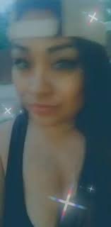 Nora Bragg's Instagram, Twitter & Facebook