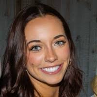 Abigail Hallman's Instagram, Twitter & Facebook