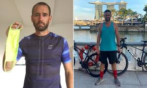 He also allegedly threatened to drop two police officers and adopted a boxing stance. British Anti Masker Faces Six Months In Singapore Jail After Boarding Train Without A Face Covering Daily Mail Online