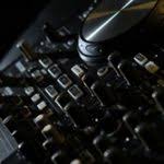 Ihr dj für hochzeit & event berichtet, wie man von jung bis alt alle zusammen zum tanzen bringt. Dj Micha In Hannover Und Der Region Fur Hochzeit Party