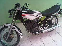 Untuk jenis modifikasi yang pas untuk desain body rx king juga terbilang cukup banyak muali dari modifikasi trondol,,modifikasi drag,modifikasi airbrush, modifikasi minimalis dan sebagainya. Gila Cara Modifikasi Rx King Kencang Tapi Irit Banget