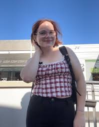 Can I get a hi at least? I like your profile 💔