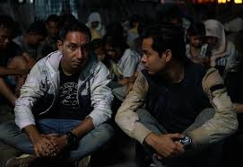 La atmósfera se vuelve turbia cuando un grupo de terroristas encabezados por hafsyam jauhari ataca y. Huraian Babak Kemuncak Filem Polis Evo 2 Spoiler Alert