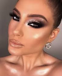 7 Makeup ideas in 2025