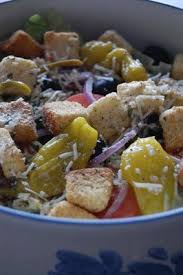 Olive Garden Salad This Is Making My Mouth Water Olive Garden Salad Recipe Recipes Olive Garden Salad