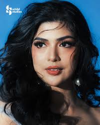 Melanie's portraits showcase the many sides of her in all-in photoshoot at  @schildstudios. Celebrate every side of you with your own all-in session.  Send us a message to book your session today! #