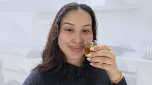 I Tried Olive Oil Shots for a Week — and the Effects Were Immediate |  Glamour UK