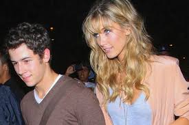 Nick jonas has reportedly split from his girlfriend, australian songbird delta goodrem. Delta Goodrem And Nick Jonas Have Split Up To Concentrate On Their Careers Mirror Online