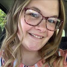 Kelsey Light's Instagram, Twitter & Facebook