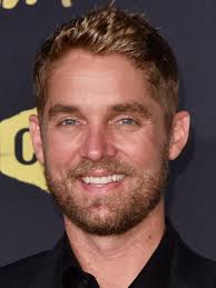 Brett Young Pictures