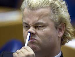 Geert wilders met donker haar. Geert Wilders Heeft Denktank In Kapsalon Ongezoutenmeningvaneencriticaster S Blog