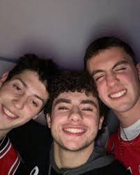 What's up everyone my names Max Lens I'm from Highland Park, IL and I will  be living