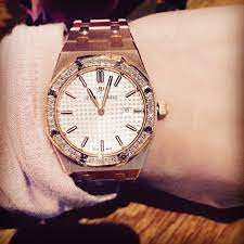 Audemars Piguet Ladies Royal Oak In Rose Gold Win Diamond Bezel Available At Armstrong Rockwell An Authorized Audemars Piguet Luxury Watches Fashion Watches