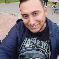 Secuestran a hijo de empresario en Aguachica En Aguachica, fue secuestrado  de su propia casa el joven Nicolás Picón Maldonado, estudiante del grado  once del colegio Teresiano. Según las primeras versiones, hombres